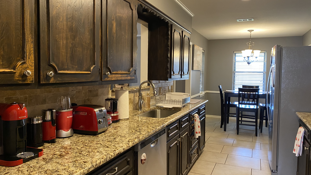 7504 Hollyoak Dr - Photo 5 of 21