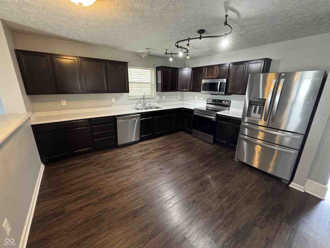 2584 Shadowbrook Trce - Photo 4 of 31