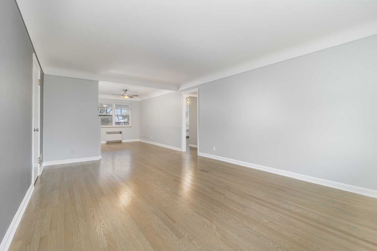 6102 Campus Ln #6102-2 - Photo 3 of 8