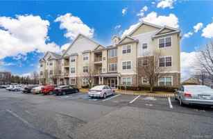 featured image of 943 Tower Ridge Cir