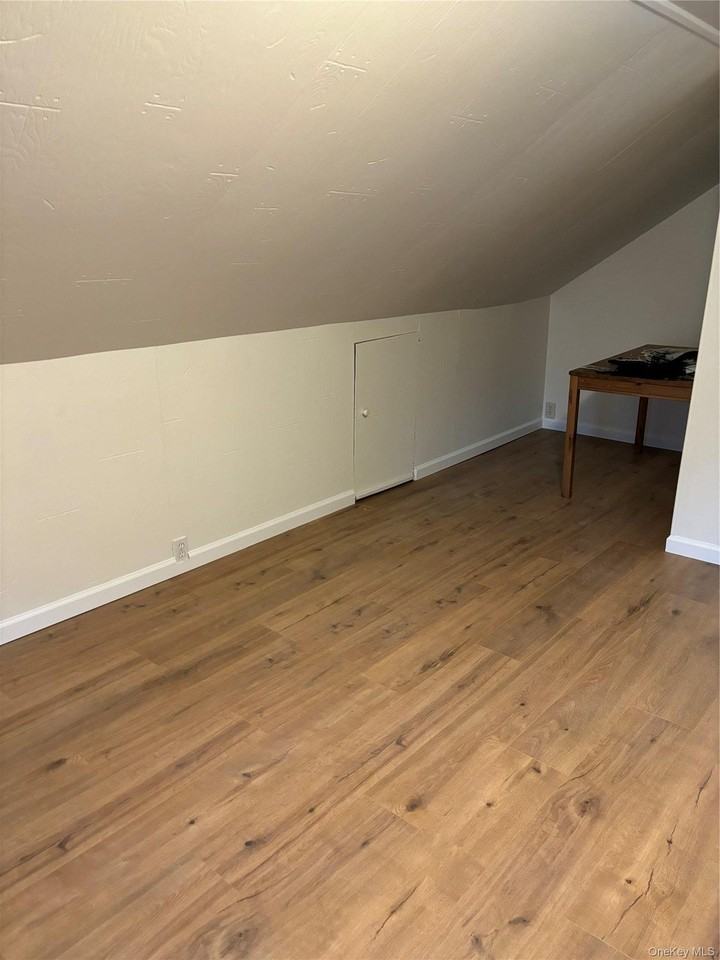 181 Violet Ave #2 - Photo 6 of 16