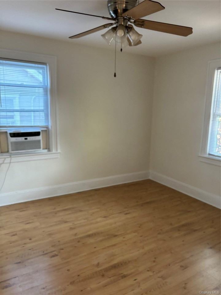 181 Violet Ave #2 - Photo 7 of 16
