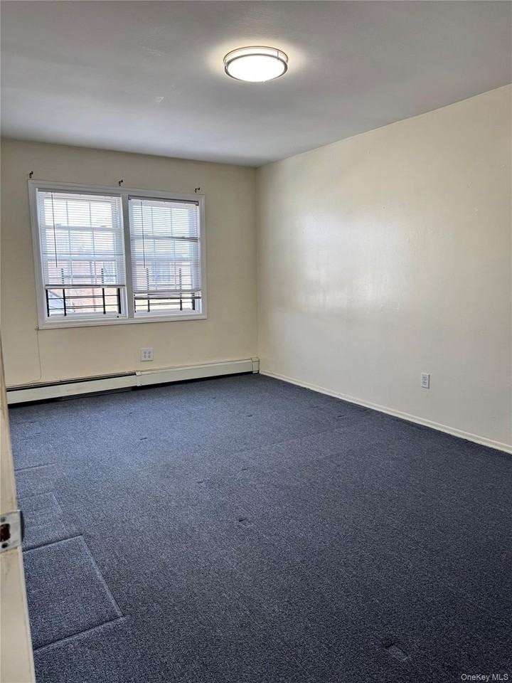 10402 51st Ave #3 - Photo 5 of 10