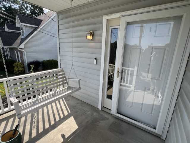 2119 Silverbrook Dr - Photo 3 of 19