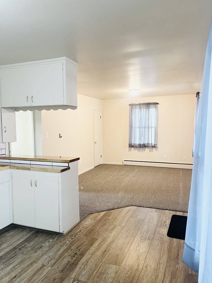 1008 Mccarty Ave #C - Photo 3 of 7