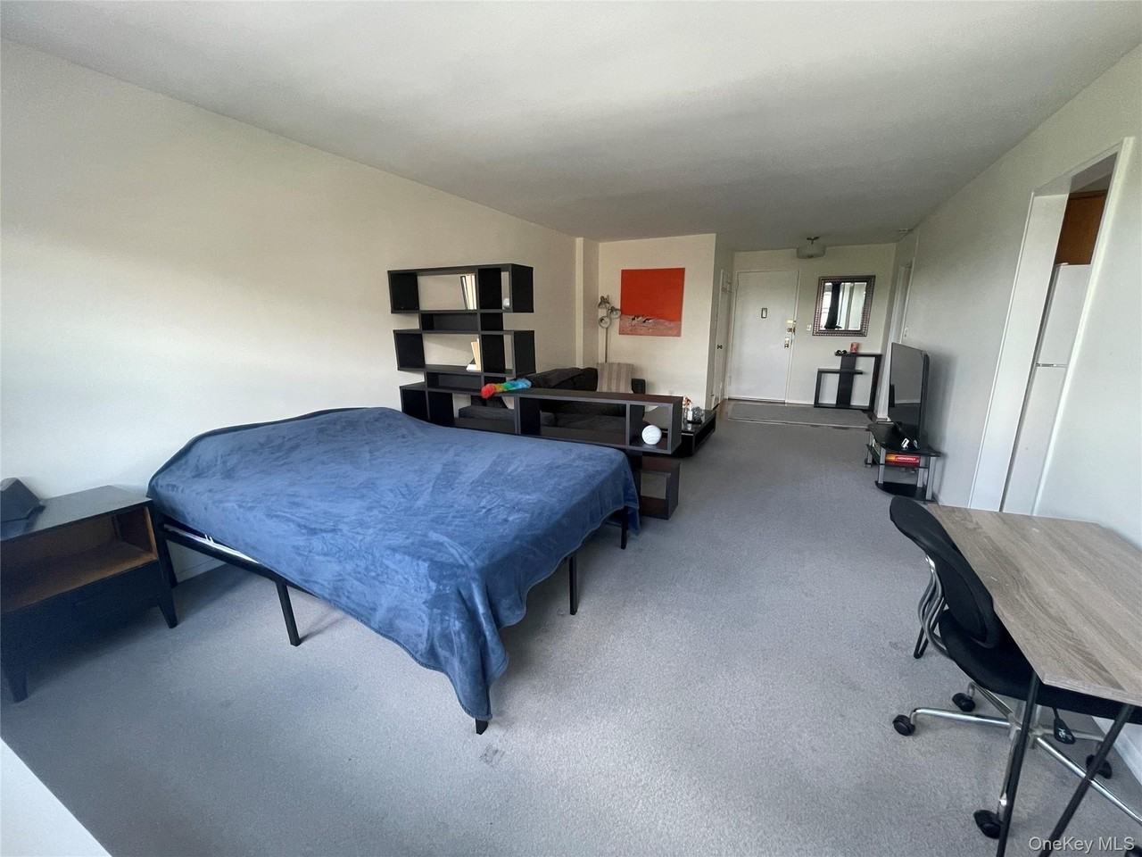 370 Westchester Ave #4R - Photo 4 of 14