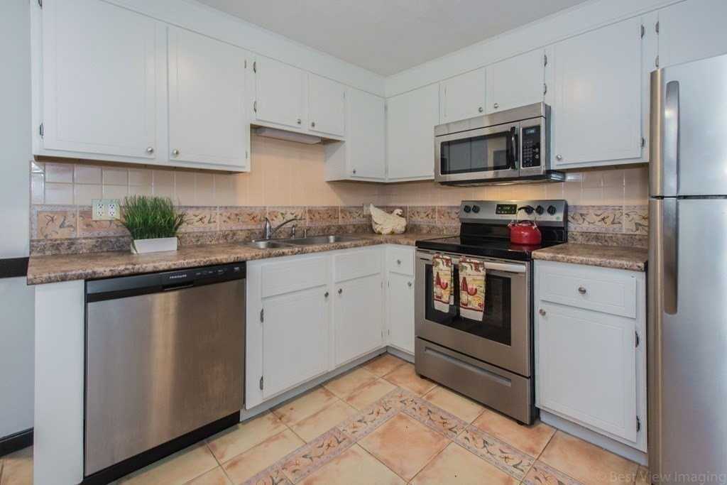 32 Spencer Rd #26M - Photo 2 of 20