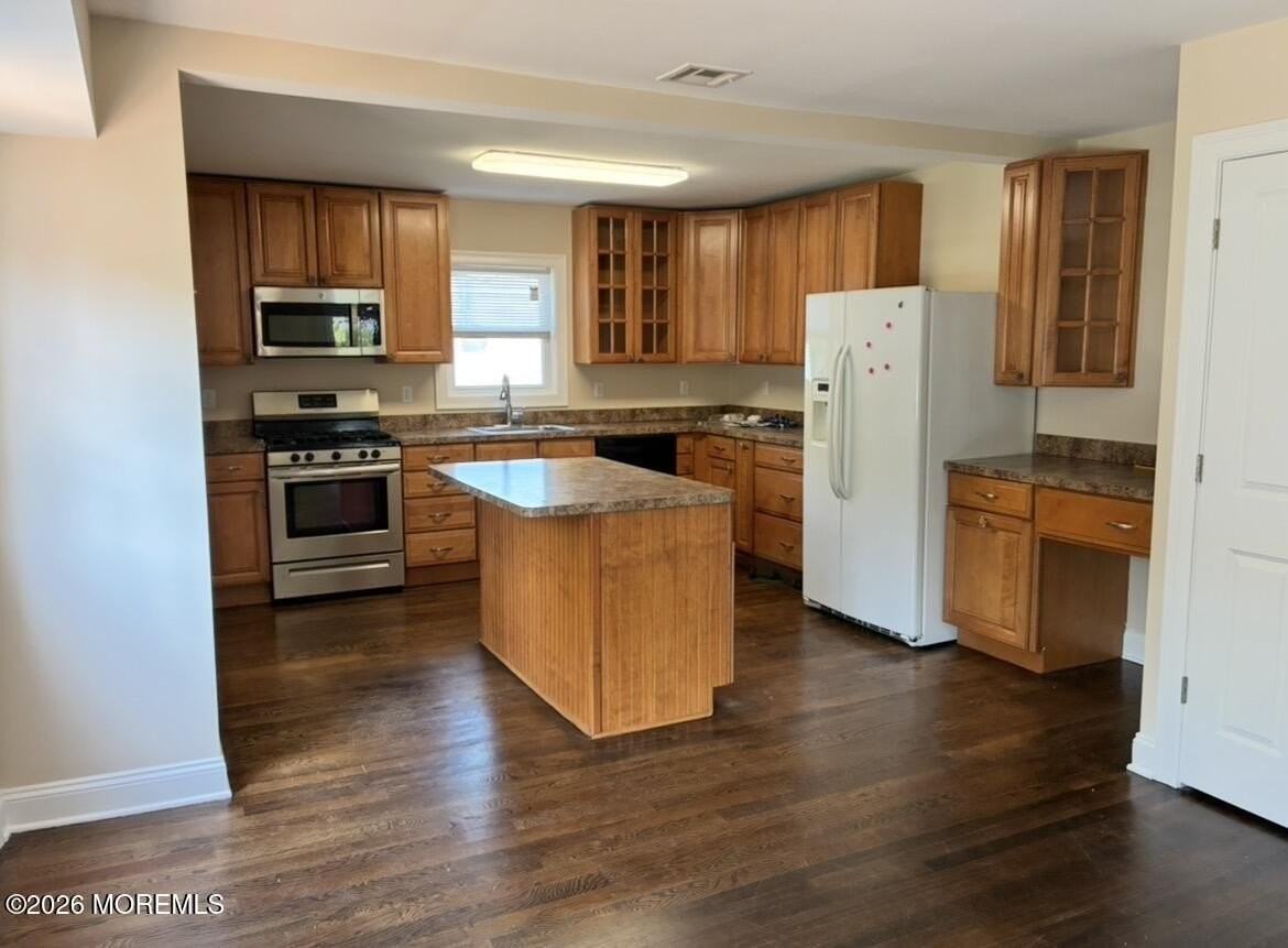 124 Wilson Ave - Photo 5 of 15