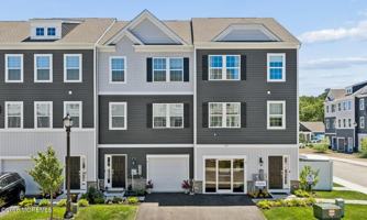 featured image of 14 Forest Park Dr