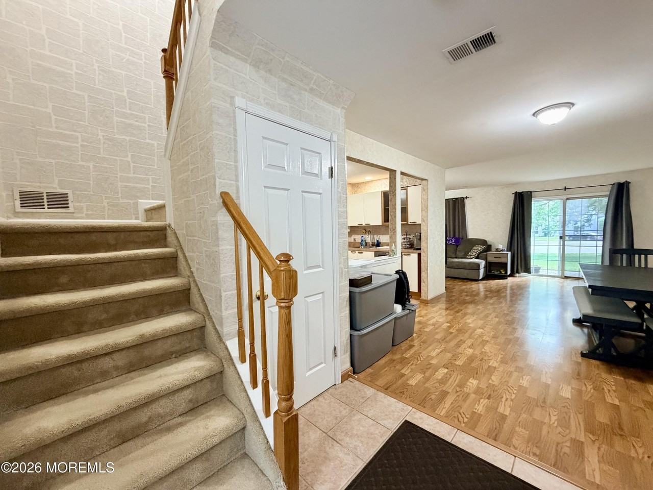 743 Banyan Ct - Photo 3 of 22