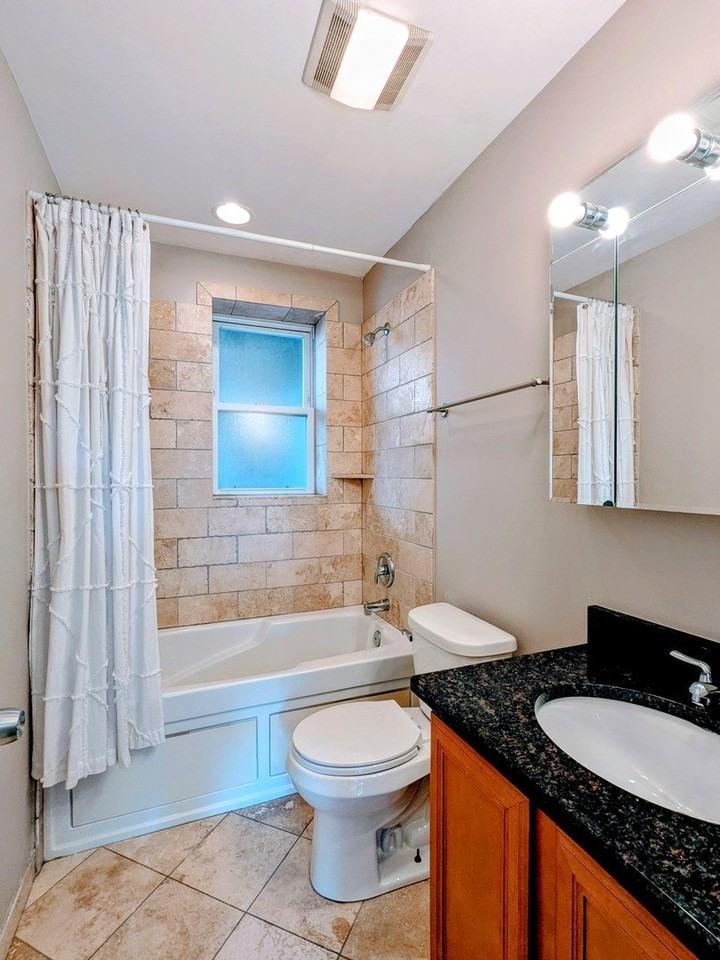 6146 N Ravenswood Ave #3E - Photo 7 of 17