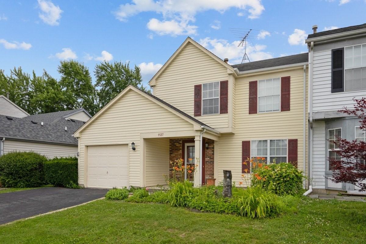 1127 Ashbrook Dr - Photo 2 of 26