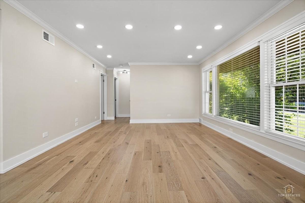 463 Longfellow Ave - Photo 4 of 28