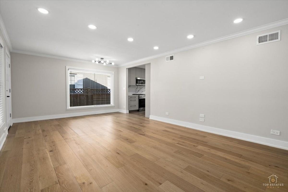 463 Longfellow Ave - Photo 7 of 28