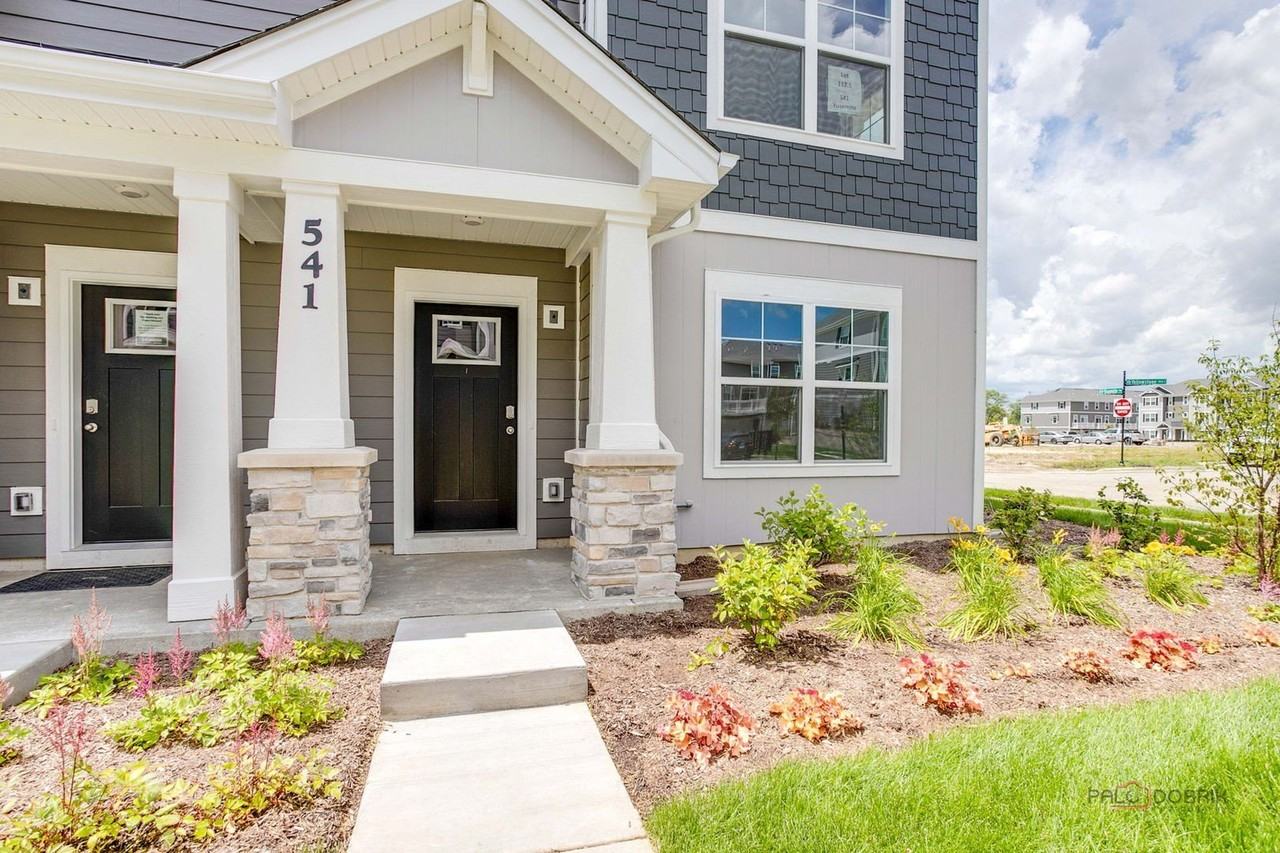 541 Yosemite Way - Photo 3 of 30