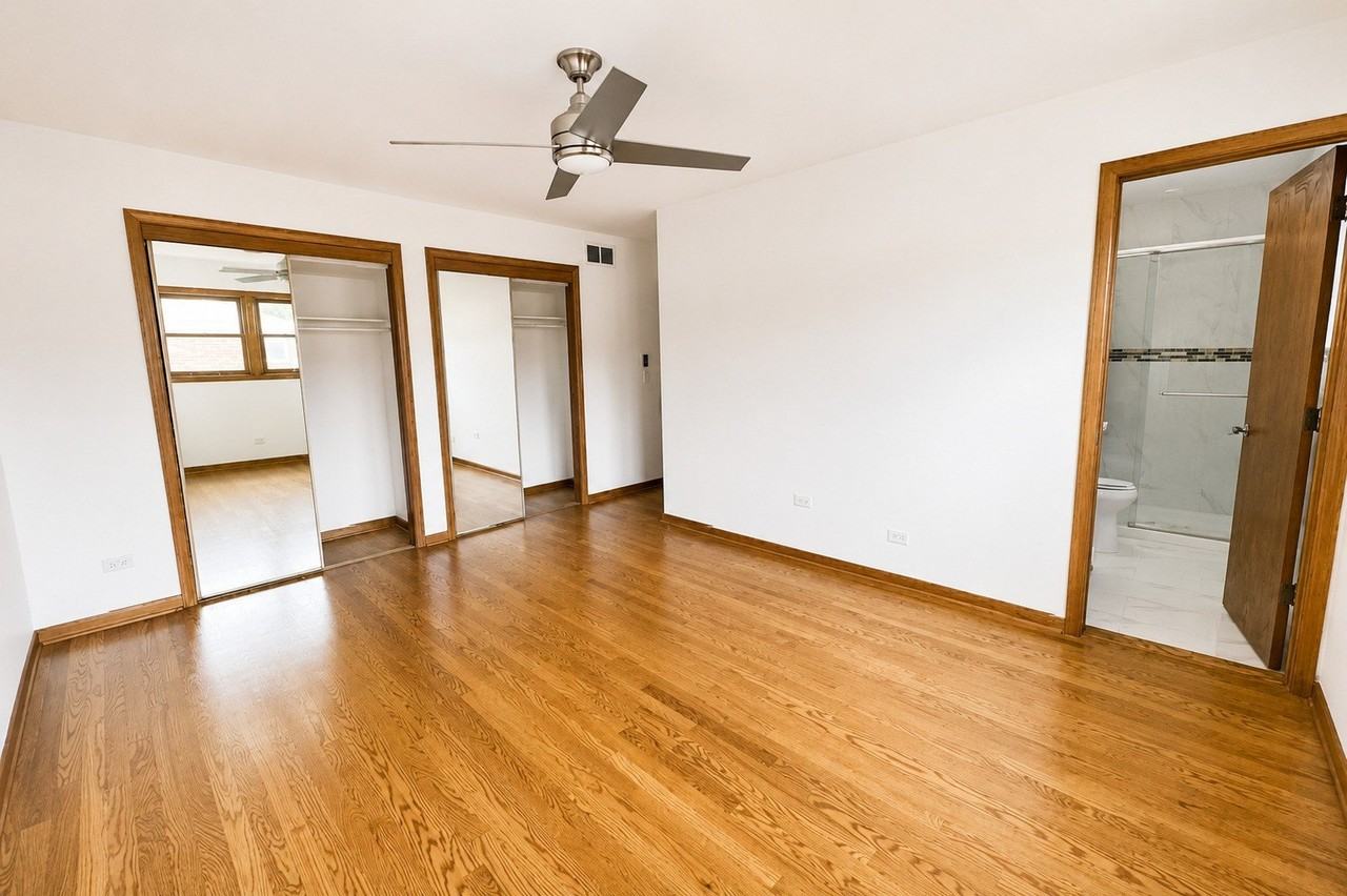 8440 W Windsor Ave #2 - Photo 5 of 9