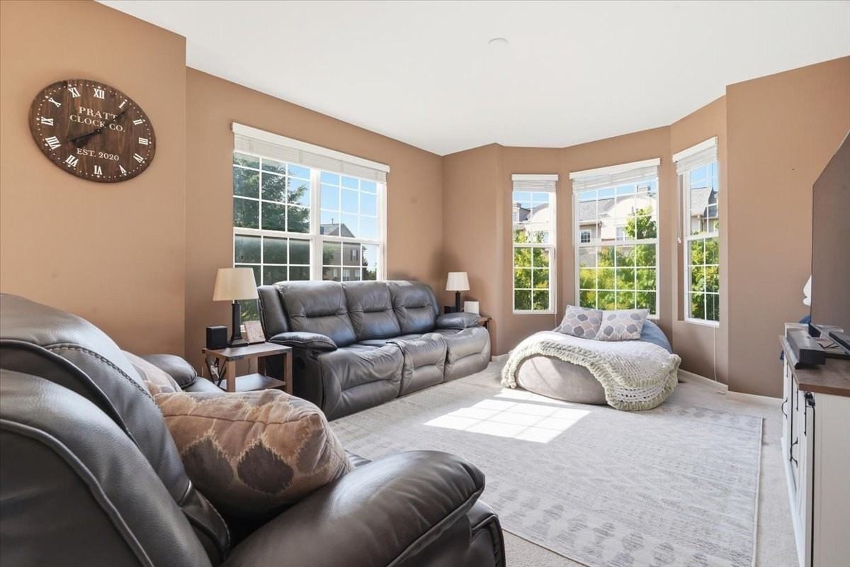 1644 Station Park Dr - Photo 3 of 23