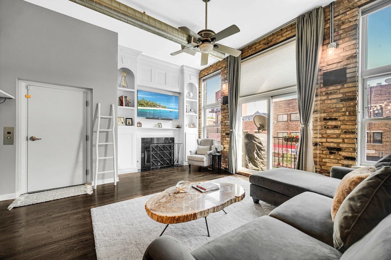 1454 W Fullerton Ave #2 - Photo 4 of 21