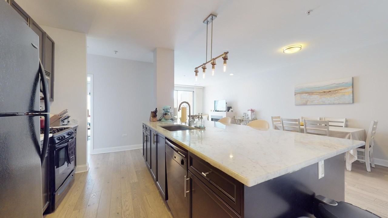 1720 Oak Ave #703 - Photo 7 of 12