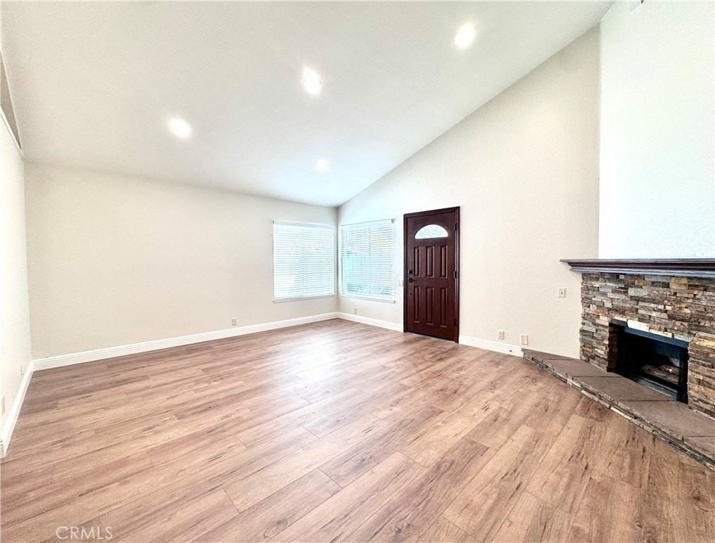 27651 Soltero - Photo 7 of 31