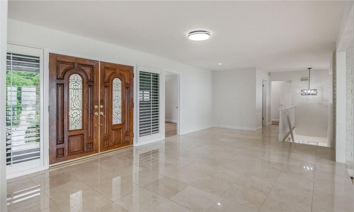 7183 Avenida Altisima - Photo 3 of 44