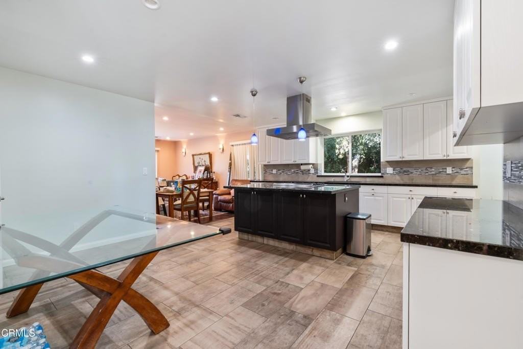6823 Northford Dr - Photo 4 of 18