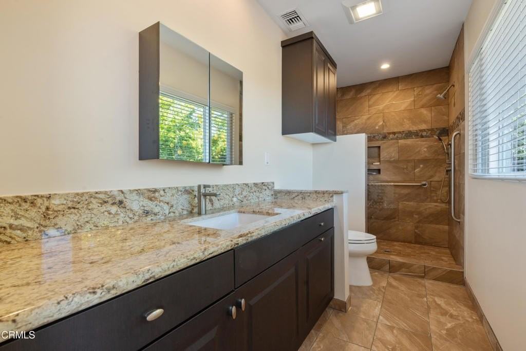 6823 Northford Dr - Photo 7 of 18