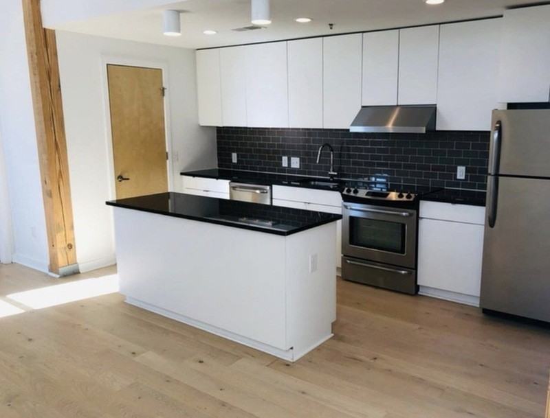 418 N 25th St #350 - Photo 6 of 13