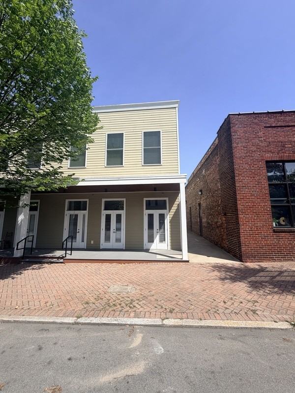 319 N 24th St - Photo 2 of 16