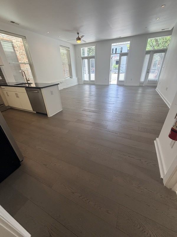 319 N 24th St - Photo 4 of 16