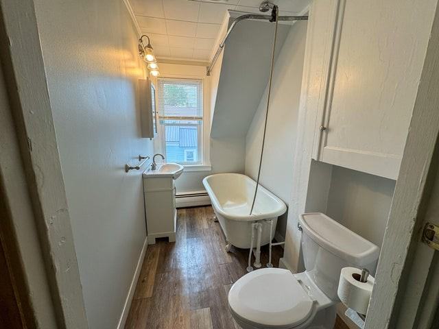 395 4th St #2 - Photo 3 of 5