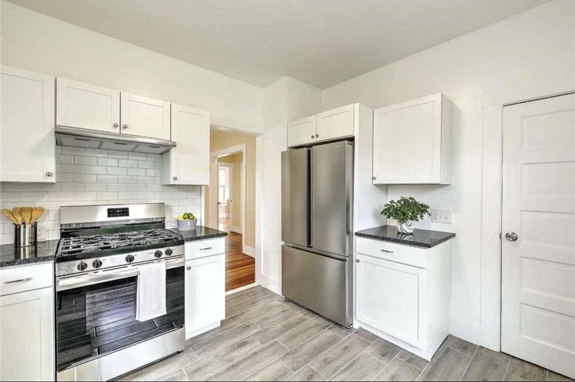 171 New York Ave #3 - Photo 5 of 13