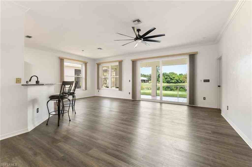 223 Stanhope Cir - Photo 3 of 41