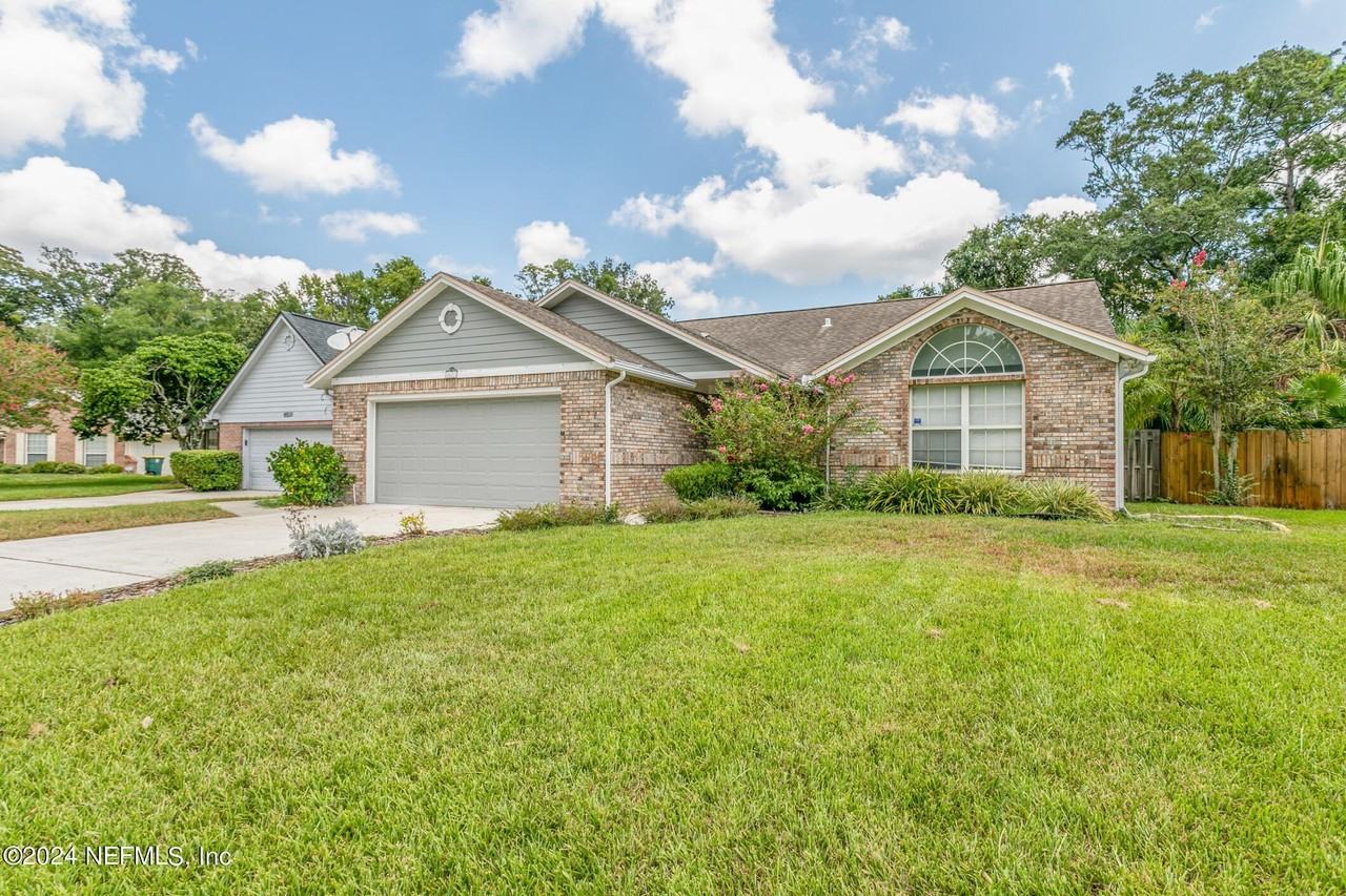 8621 Goodbys Trace Dr - Photo 2 of 46