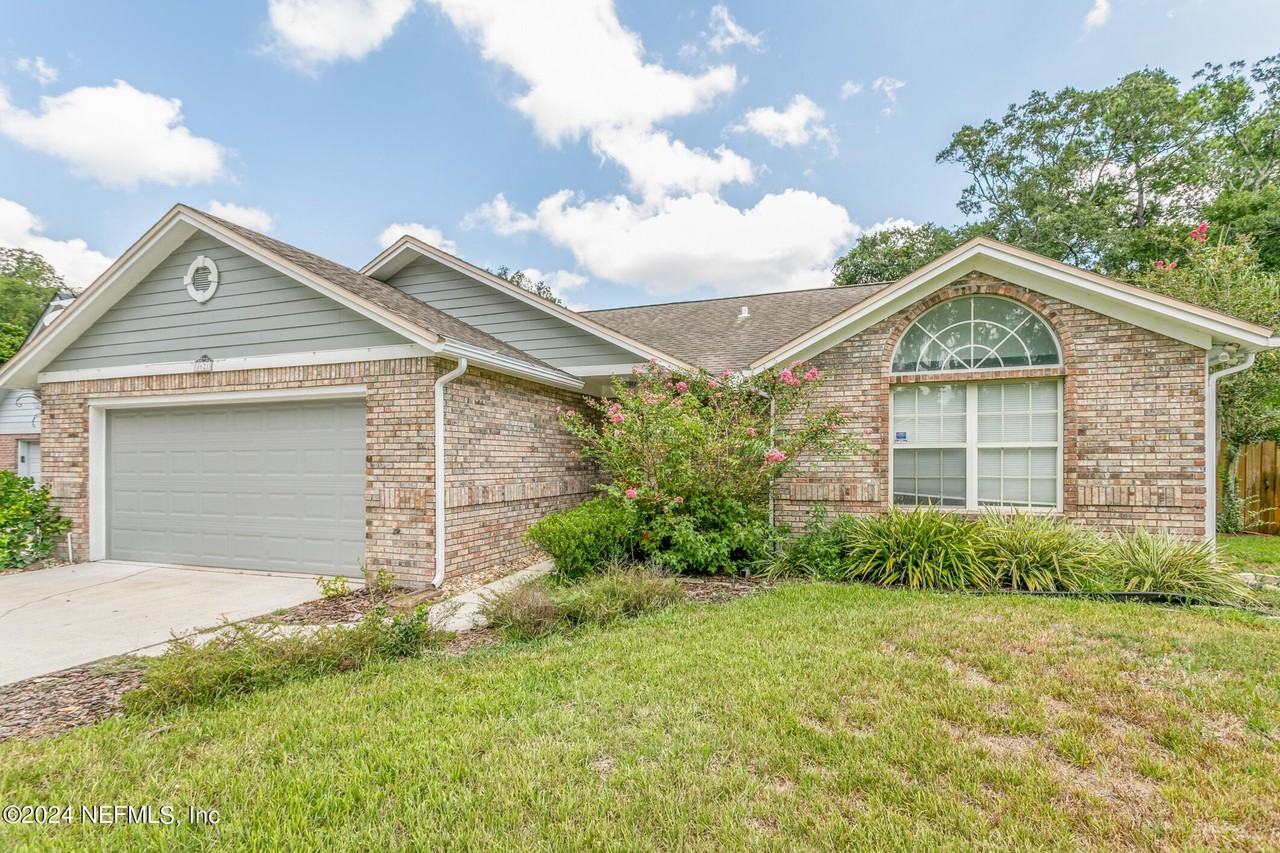 8621 Goodbys Trace Dr - Photo 5 of 46
