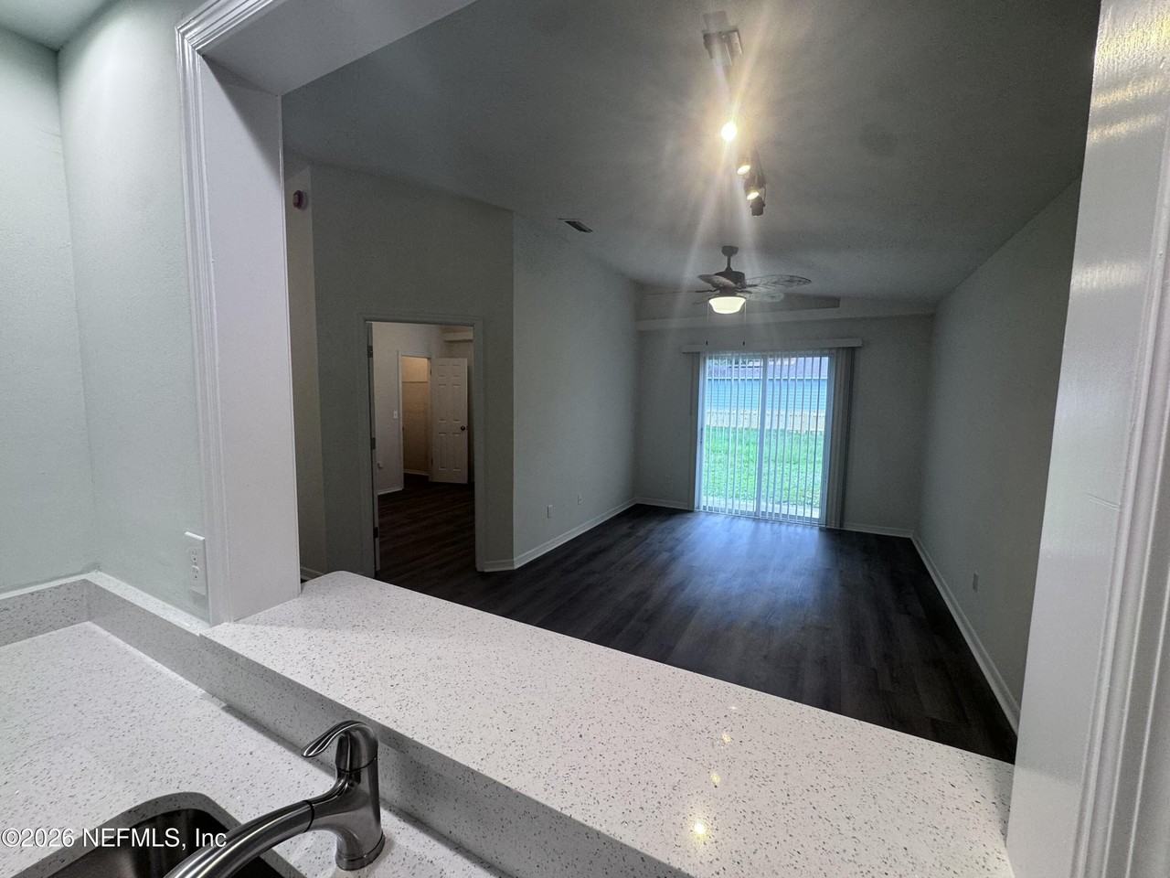 8357 Argyle Corners Ct - Photo 5 of 18