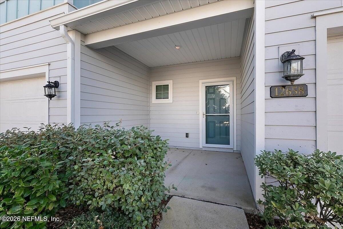 12658 Josslyn Ln - Photo 2 of 25