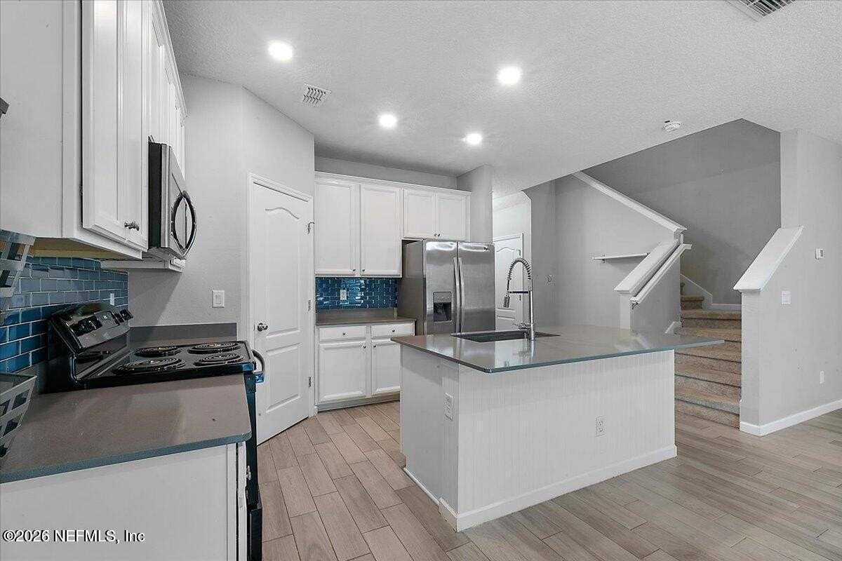 12658 Josslyn Ln - Photo 7 of 25