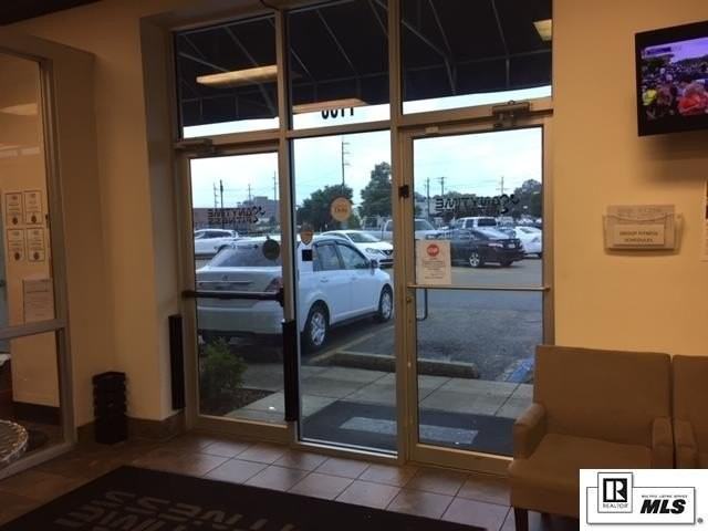 1130 Oliver Rd - Photo 3 of 7