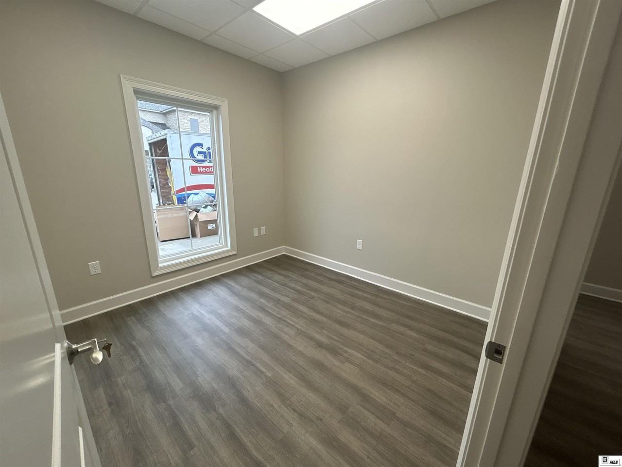 2014 Tower Dr - Photo 4 of 8