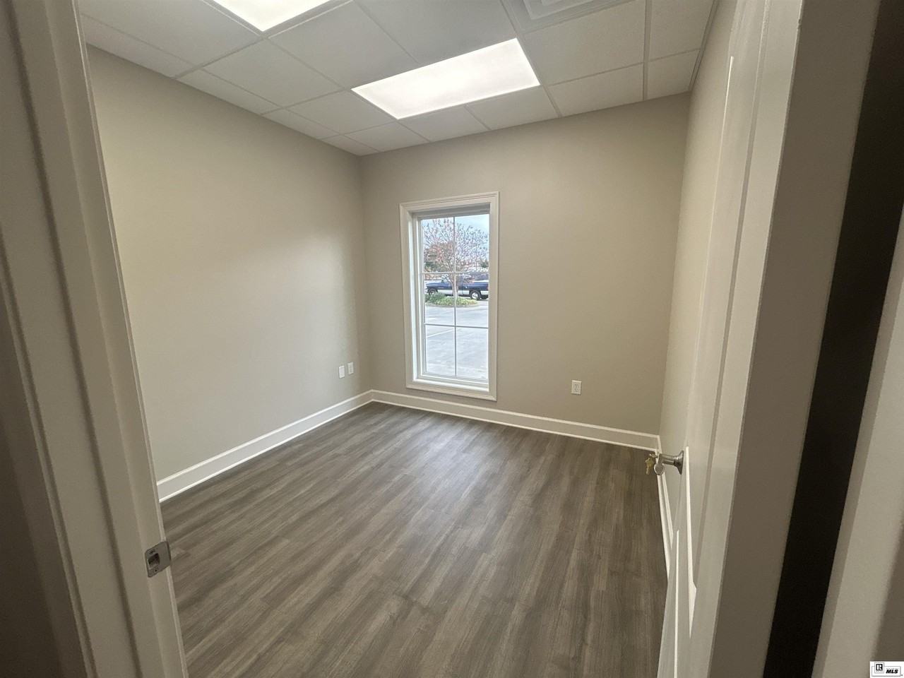 2014 Tower Dr - Photo 6 of 8