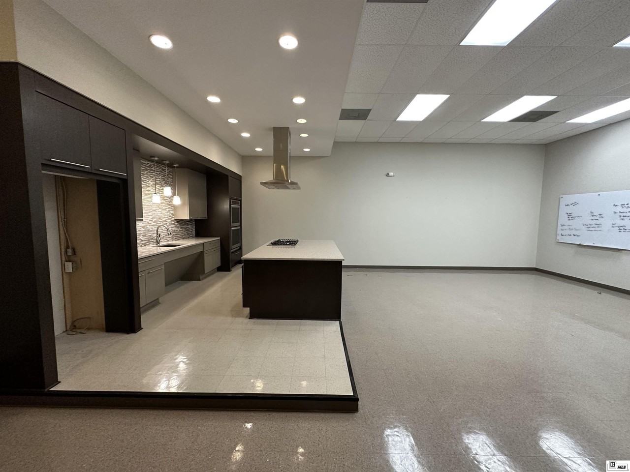 1325 Louisville Ave - Photo 6 of 20