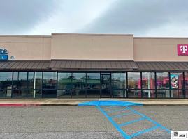 featured image of 2880 Louisville Ave