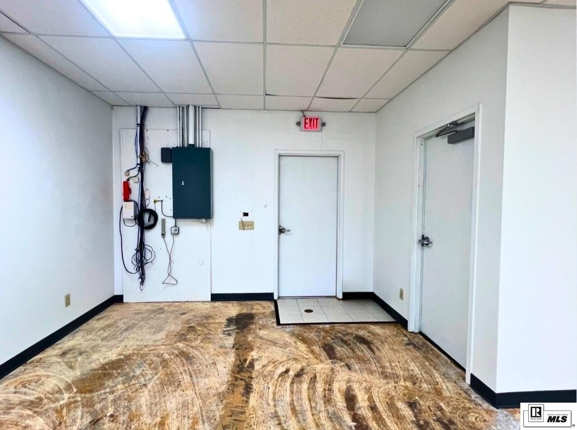 2880 Louisville Ave - Photo 4 of 11