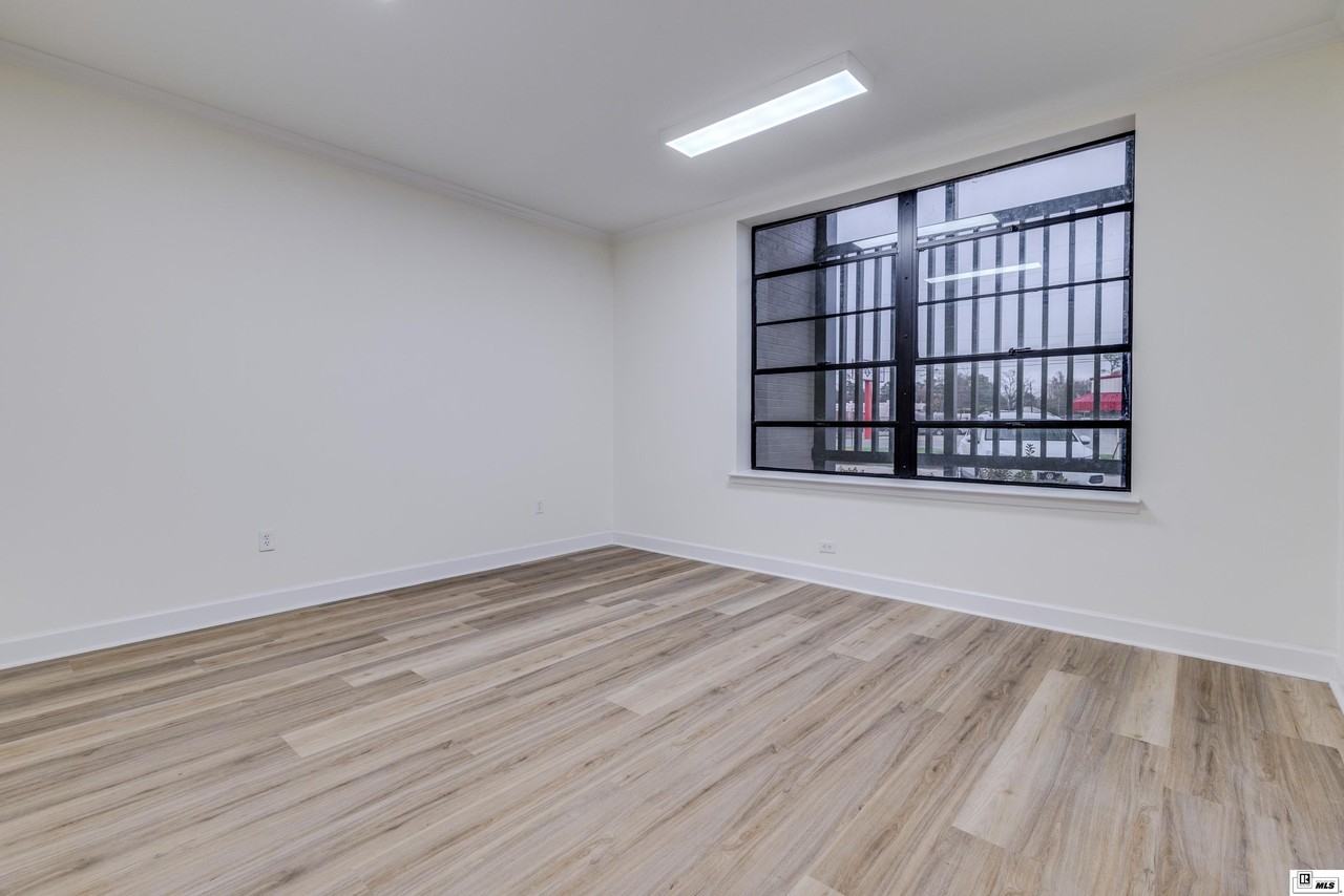 1309 Louisville Ave - Photo 2 of 19