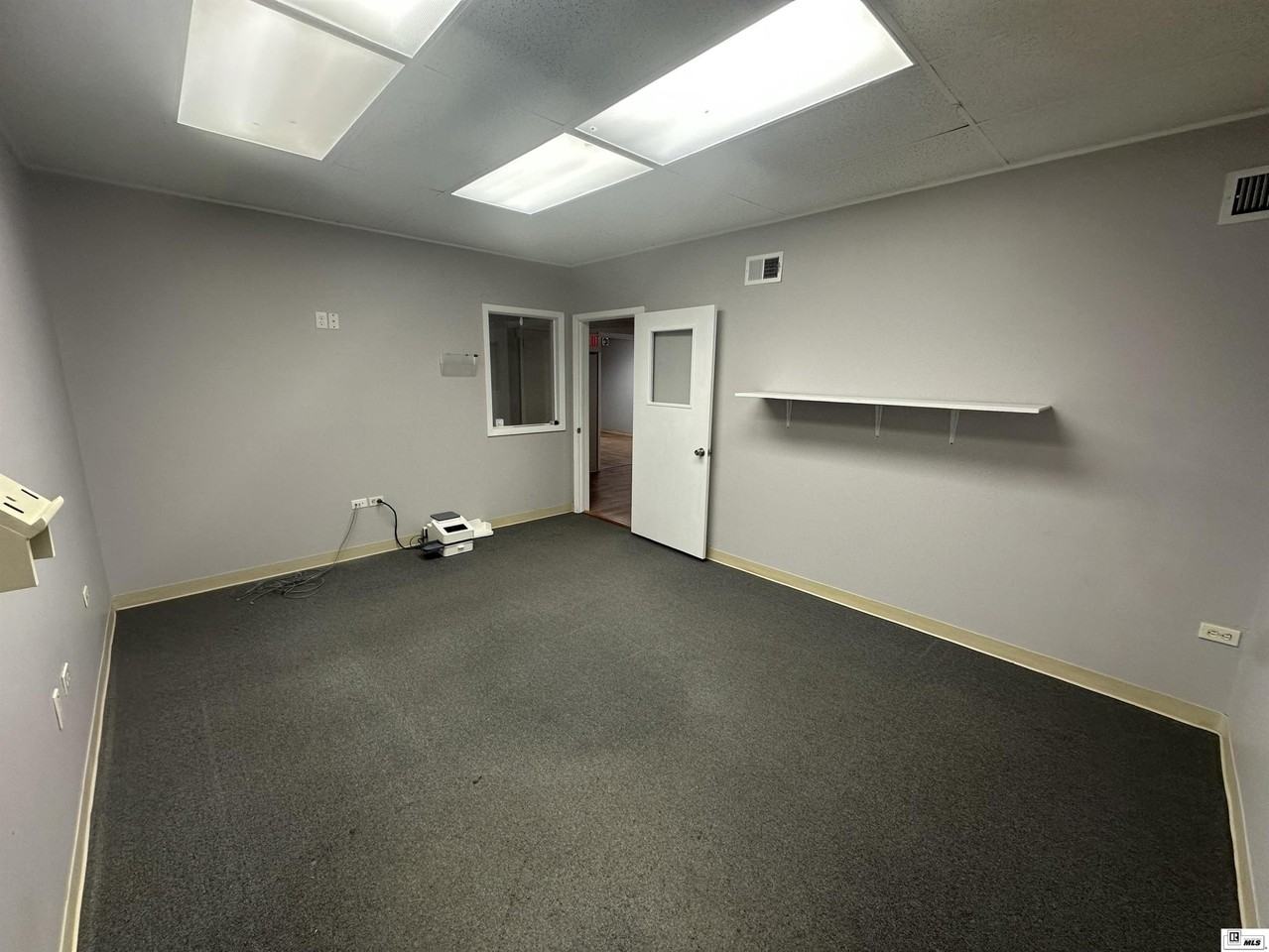 3004 N 7th St - Photo 3 of 8