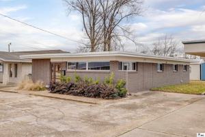 featured image of 2003 Roselawn Ave