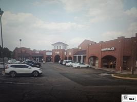 featured image of 4624 Cypress St
