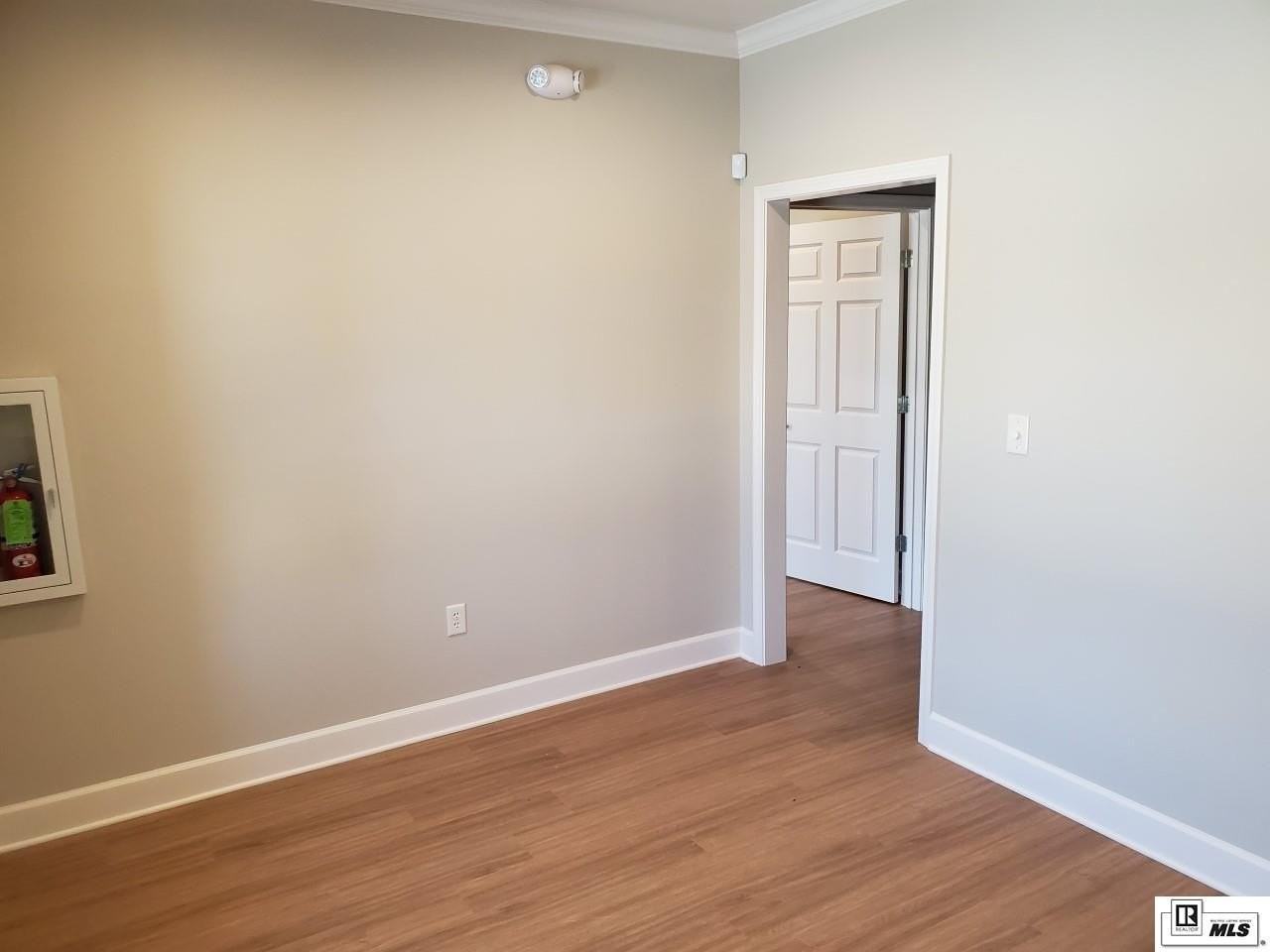 1900 Auburn Ave - Photo 2 of 8