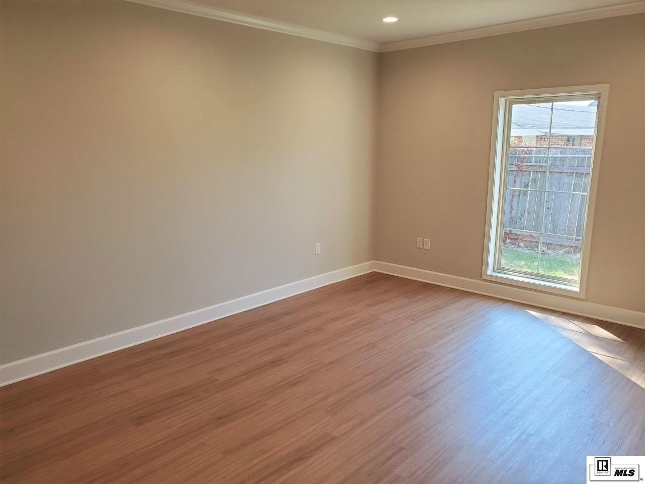 1900 Auburn Ave - Photo 5 of 8
